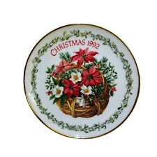 VTG ‘92 American Greeting Christmas 6.5” Porcelain Plate Poinsettia Basket Japan picture