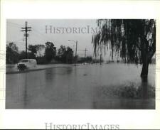 1989 Press Photo Gen De Gaulle drive in Algiers flooded due to thunderstorms picture