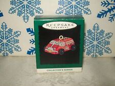 HALLMARK ON THE ROAD #3 SERIES 1995 CHRISTMAS ORNAMENTS FIRE ENGINE TRUCK picture
