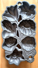 Preowned VTG 1991 John Wright Cast Iron Baking Mold - 7 Different Flowers - USA picture