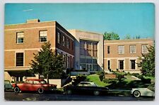 c1950s~Ohio Wesleyan University~Memorial Union Building~Delaware OH~VTG Postcard picture
