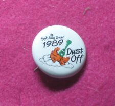 Holiday Inn Hotel  Dust Off Pin Pinback Advertising picture