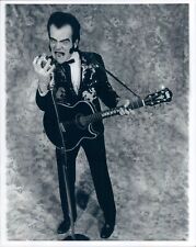 Press Photo Rockabilly Singer Unknown Hinson With Personalized Guitar picture