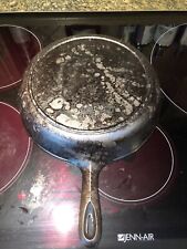 NO. 8-B(7) 10 1/4 Inch Cast Iron Skillet Unnamed picture