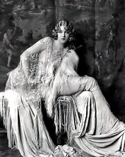 8X10 PUBLICITY PHOTO  Ziegfeld Follies -  Vintage 1920s glamour- Flapper Girl picture