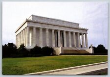 Postcard  Washington DC Lincoln Memorial Classic view 1C picture
