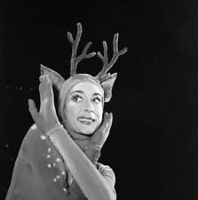 Dancer Gillian Lynne in Cinderella at The Adelphi Theatre 1961 OLD PHOTO 4 picture