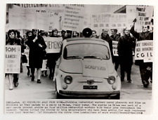 1963 Milan Italy Industrial Metalworkers Strike Parade Vintage Press Photo picture