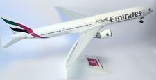 Boeing 777-300 Emirates Airline Premium Skymarks Risesoon Collectors Model 1:200 picture
