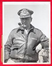 1943 General MacArthur Puts Pipe Tobacco Away New Guinea 6x8 Original News Photo picture