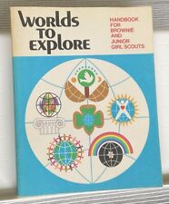 “Worlds To Explore” - Handbook for Brownie & Junior Girl Scout - 1980- Very Good picture