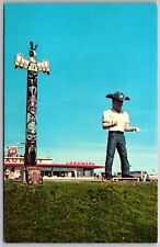 Vintage Postcard Giant Phil & Totem Pole Landmark Truck Stop Williamsburg Iowa picture