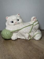 Vintage Persian White Blue Eyed Cat Playing With Yarn Ceramic HandPainted Retro picture
