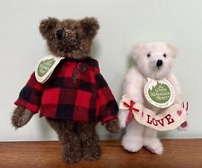 Pair of Green Mountain Collectible Teddy Bears- 