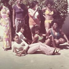 VINTAGE PHOTO 1970s Gorgeous African African Women COLOR SNAPSHOT Sexy bikinis picture