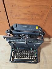 Underwood  Antique  Manual Typewriter. Untested picture
