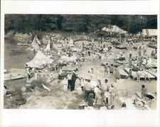 1977 Press Photo Crowd at Raft Race 1970s Charlotte North Carolina picture