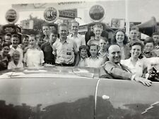 (AdF) Photograph Service Gas Station Awesome Group Photo Sinclair Pumps Kids WOW picture