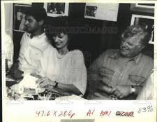 1992 Press Photo Senator Ted Kennedy, Victoria Reggie, Ed Michael at party picture