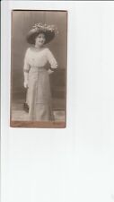 VINTAGE 1900'S REAL BLACK&WHITE PHOTO YOUNG LADY WHITE GLOVES PURSE HAT PURSE picture
