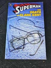 SUPERMAN: THE DEATH OF CLARK KENT Great Condition Vintage picture