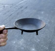 Rare 18th century American cast iron spider skillet. This small egg-size pan picture