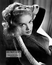 ACTRESS JANET LEIGH - 8X10 PUBLICITY PHOTO (FB-343) picture