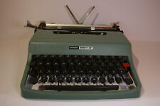 Vintage Olivetti Lettera 32 Mid Century 70s Portable typewriter v good/working picture