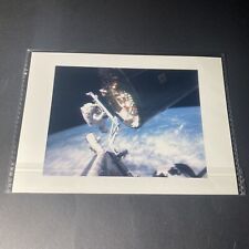 Official NASA Photo 1992 STS-49 Thuot space grapple bar Intelsat VI satellite #2 picture