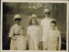 1919 Press Photo Admiral Manuel Paulo de Sousa Gentil & family en route to Timor picture