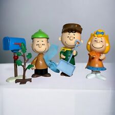 Forever Fun Figure Poseable Peanuts Charlie Brown Sally Linus Winter Christmas picture