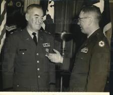 1966 Press Photo Lieutenant Colonel John J. O'Hara with Glenn J. Collins picture