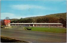 1960s CLIFTON FORGE, Virginia Postcard THE PARK MOTEL Highway 60 Roadside Unused picture