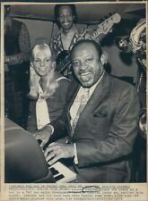 1972 Press Photo Lionel Hampton Playing Electric Piano 1970s picture