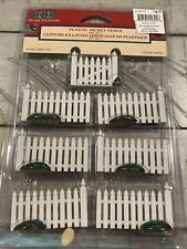 *NIP* 2002 Lemax Village Collection Plastic Picket Fence, Set of 7. Item#24800A. picture