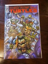 Teenage Mutant Ninja Turtles 106 RE signed with COA VARIANT - IDW* picture