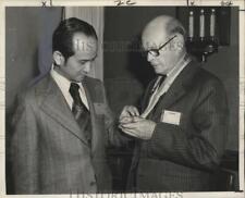 1973 Press Photo Dr. Alfred Peng Examines Dr. Curtis Artz's Service Award picture