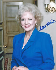 Betty White 8.5x11 Signed Photo Reprint picture