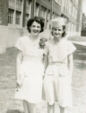 QP74 Original Vintage Photo TWO WOMEN FRIENDS c 1940's picture