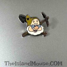 Disney WDW 2014 HM Seven Dwarfs Doc Axe & Shovel Pin (U2:99894) picture