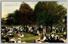 Chicago, Illinois - Scene at Lincoln Park - Sunday Afternoon - Vintage Postcard picture