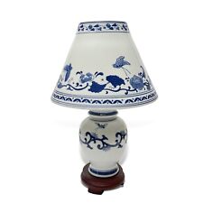 Vtg Chinoiserie Blue & White Floral Butterfly Ginger Jar Lamp & Shade Ceramic picture