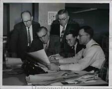 1963 Press Photo Architects on discussions - cva90206 picture