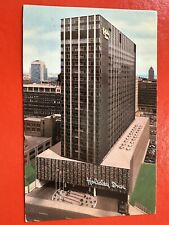 Vintage Postcard~QUEBEC CANADA~ HOLIDAY INN HOTEL ~  DOWNTOWN MONTREAL picture