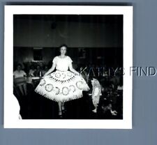 FOUND B&W PHOTO N+1963 PRETTY WOMAN IN DRESS POSED picture