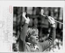 1975 Press Photo Pro golfer Johnny Miller holds his arms up at Greensboro Open picture