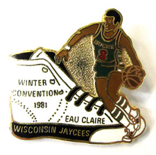 1981 Eau Claire Jaycees MILWAUKEE BUCKS Basketball pinback enameled badge ^ picture