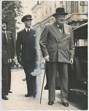 29 July 1955 press photo of Sir Winston S. Churchill arriving at 10 Downing St. picture
