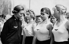 WW2 Photo Picture Young women of Bund Deutscher Mädel League of German... picture