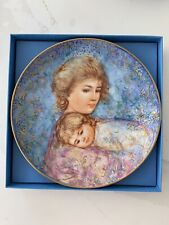 1984 Mothers Day Plate Abby and Lisa KNOWLES LIMITED EDITION PLATE EDNA HIBEL picture